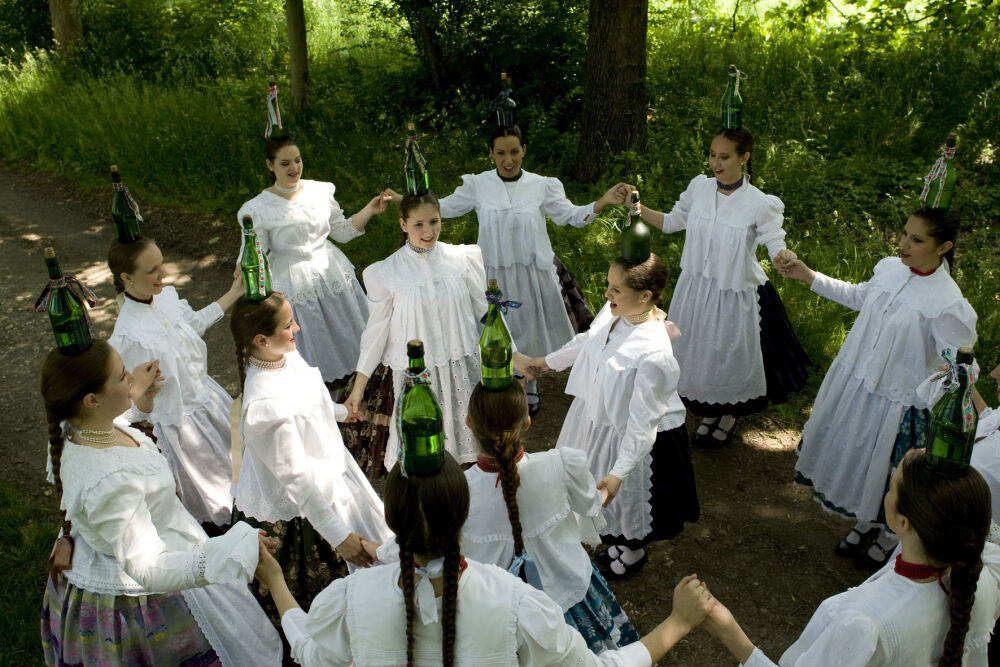 forras tancegyuttes