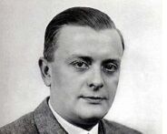 Mihály Dénes, Pécel