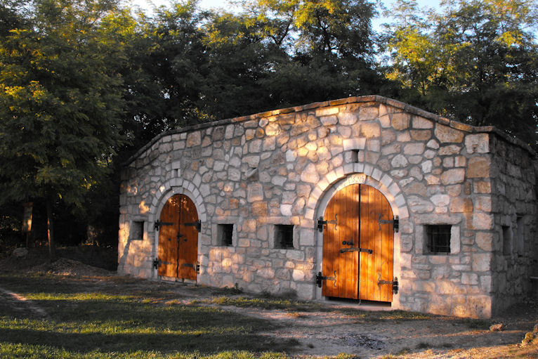 zsambek pince2