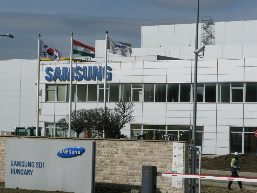 samsung god